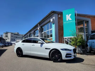 Gebraucht Jaguar XE SE 204 PS (150 kW) 2023 Weiß Limousine