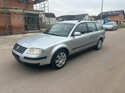 Usata VW Passat 131 CV (96 kW) 2001 Argento Station wagon
