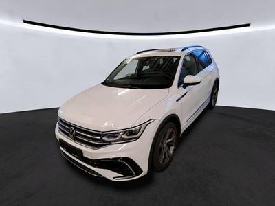 Gebraucht VW Tiguan R-line 150 PS (110 kW) 2024 Pure white SUV