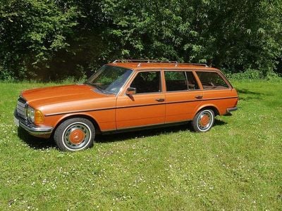 Usata Mercedes 250 1978 Rosso Berlina