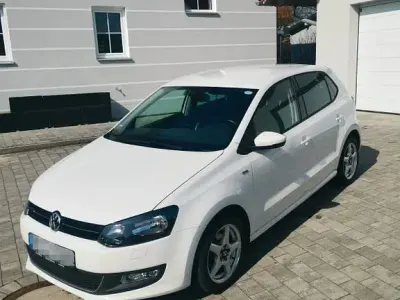 Gebraucht VW Polo Match 90 PS (66 kW) 2012 Weiß Kleinwagen