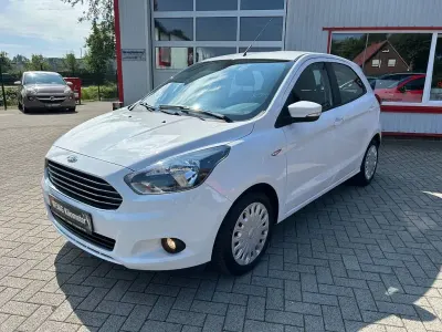 Gebraucht Ford Ka Plus 69 PS (50 kW) 2018 Weiß Kleinwagen
