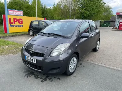 Gebraucht Toyota Yaris Cool 69 PS (50 kW) 2011 Grün Kleinwagen