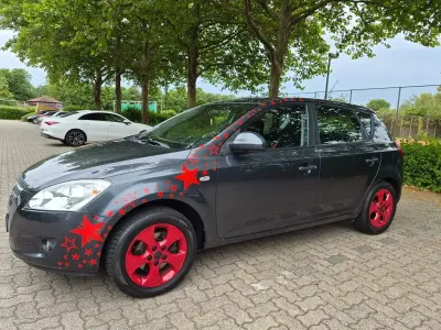 Gebraucht Kia Ceed LX 126 PS (92 kW) 2009 Grau Kleinwagen