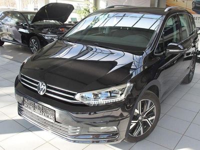 Schwarz Gebraucht 2022 VW Touran Highline Van / Kleinbus | 27.490 € (Guter Preis)