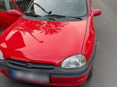 Używany Opel Corsa 69 KM (50 kW) 1996 Hatchback