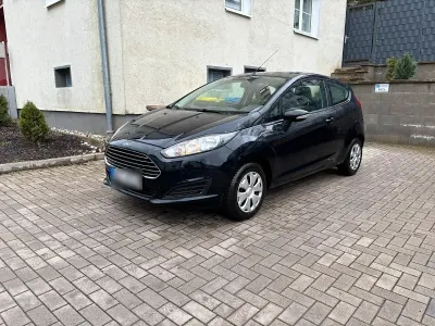Second-hand Ford Fiesta 60 CP (44 kW) 2014 Negru Hatchback