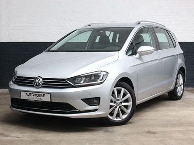Silber Gebraucht 2014 VW Golf Sportsvan Highline Van / Kleinbus | 15.490 € (Fairer Preis)