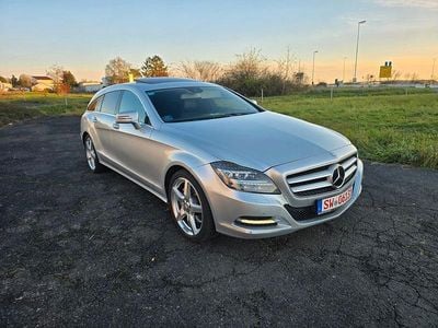 Silber Gebraucht 2013 Mercedes CLS350 Shooting Brake Kombi | 16.490 € (Fairer Preis)