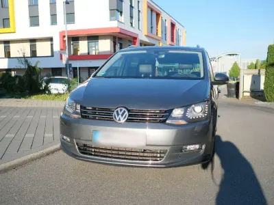 Gebraucht VW Sharan Highline 150 PS (110 kW) 2017 Grau Van / Kleinbus