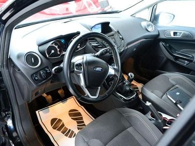 Usata Ford Fiesta Titanium 125 CV (91 kW) 2017 Nero Berlina
