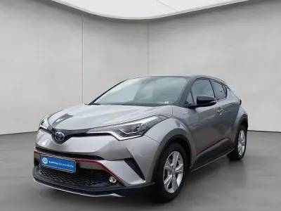 Usata Toyota C-HR Style 122 CV (89 kW) 2018 Argento SUV