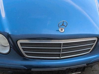 Usata Mercedes C180 143 CV (105 kW) 2004 Blu Berlina