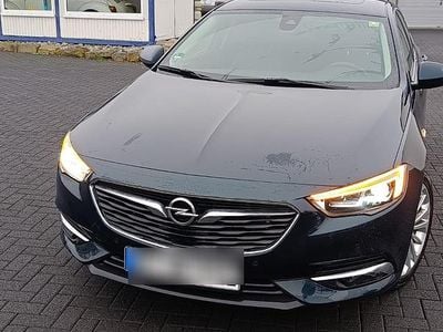 Silber Gebraucht 2017 Opel Insignia Limousine | 13.000 € (Guter Preis)