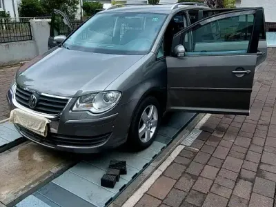 Gebraucht VW Touran 140 PS (102 kW) 2008 Grau Van / Kleinbus