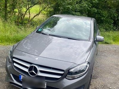 Mercedes B180