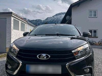Gebraucht Lada Vesta 106 PS (77 kW) 2017 Schwarz Limousine