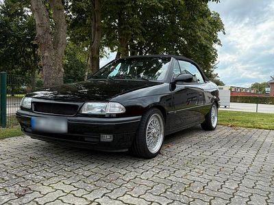 Gebraucht Opel Astra Cabriolet 75 PS (55 kW) 1995 Schwarz Cabrio