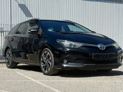 Gebraucht Toyota Auris Touring Sports Design 111 PS (81 kW) 2016 Schwarz Kombi