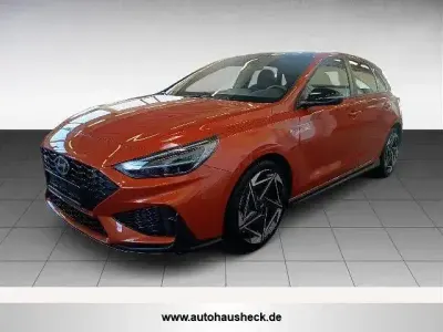 Second-hand Hyundai i30 N Line 140 CP (102 kW) 2025 Portocaliu Berlinǎ