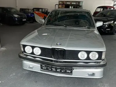Gebraucht BMW 323 143 PS (105 kW) 1982 Silber Limousine