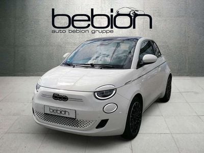 Colore esterno arktis weiss Gebraucht 2023 Fiat 500e La Prima Kleinwagen | 22.780 € (Etwas zu teuer)