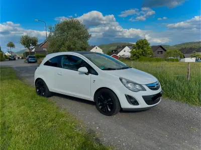 Gebraucht Opel Corsa Energy 70 PS (51 kW) 2015 Weiß Kleinwagen