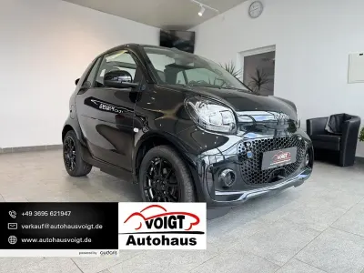Gebraucht Smart ForTwo Electric Drive Brabus 41 kW (56 PS) 2021 Schwarz Cabrio