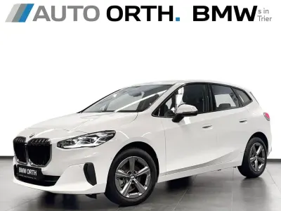 Gebraucht BMW 218 Active Tourer 136 PS (100 kW) 2025 Weiß Van / Kleinbus