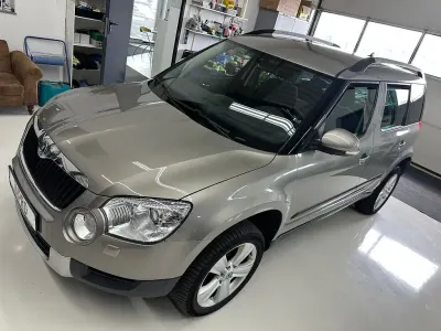 Gebraucht Skoda Yeti Family 140 PS (102 kW) 2011 Beige SUV