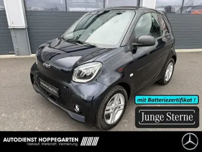Gebraucht Smart ForTwo Electric Drive Exclusive 60 kW (82 PS) 2024 Sapphire blue Cabrio