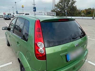 Grün Gebraucht 2007 Ford Fiesta Kleinwagen | 1.700 € (Fairer Preis)