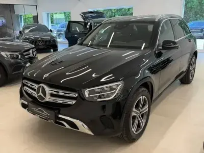 Gebraucht Mercedes GLC220 AMG line 194 PS (142 kW) 2021 Schwarz SUV