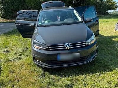 Gebraucht VW Touran Join 115 PS (84 kW) 2018 Grau Van / Kleinbus