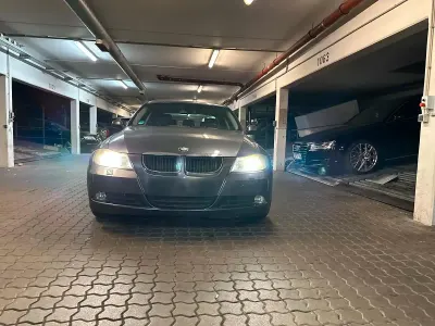 Gebraucht BMW 320 170 PS (125 kW) 2006 Grau Limousine