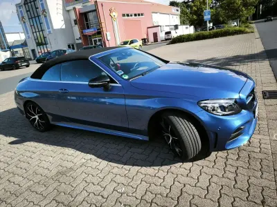 Gebraucht Mercedes C300 AMG line 258 PS (189 kW) 2023 Blau Cabrio