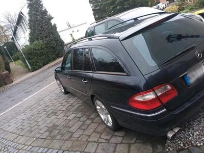 Mercedes E320