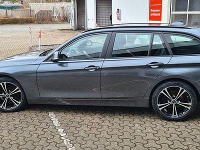 Gebraucht BMW 320 190 PS (139 kW) 2018 Grau Kombi