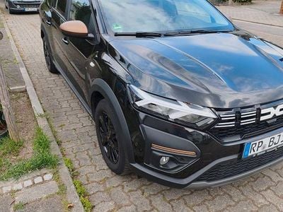 Usata Dacia Jogger Extreme 110 CV (80 kW) 2025 Nero Monovolume