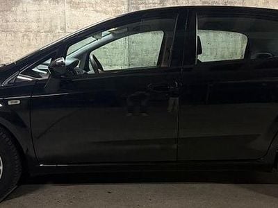 Gebraucht Fiat Punto Active 77 PS (56 kW) 2012 Schwarz Kleinwagen