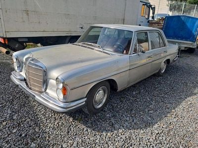 Silber Gebraucht 1966 Mercedes 250 SE Limousine | 5.500 €