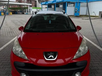 Gebraucht Peugeot 207 75 PS (55 kW) 2009 Rot Kombi