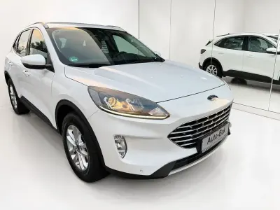 Gebraucht Ford Kuga Titanium 224 PS (164 kW) 2022 Weiß SUV