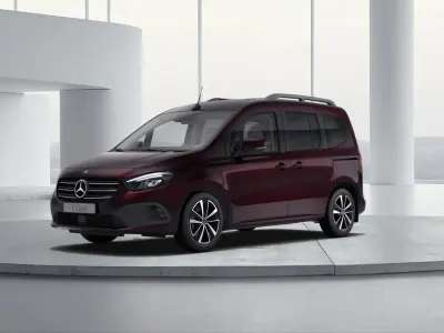 Gebraucht Mercedes T180 Progressive 116 PS (85 kW) 2023 Rubellitrot metallic metallic Van / Kleinbus
