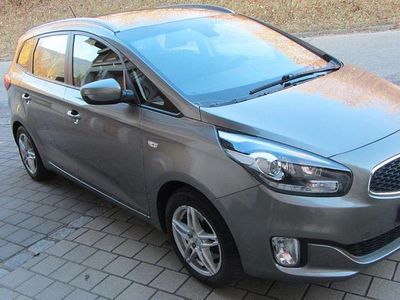 Gebraucht Kia Carens Edition 7 136 PS (100 kW) 2013 Braun Van / Kleinbus