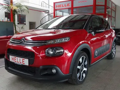 Gebraucht Citroën C3 Shine 102 PS (75 kW) 2019 Rot rubi/metallic Kleinwagen