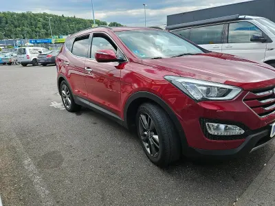 Gebraucht Hyundai Santa Fe 197 PS (144 kW) 2013 Rot SUV