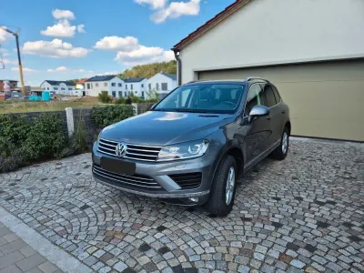 Gebraucht VW Touareg 262 PS (192 kW) 2017 Grau SUV