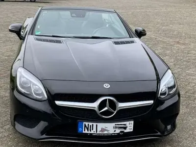 Gebraucht Mercedes SLC200 184 PS (135 kW) 2017 Schwarz Cabrio