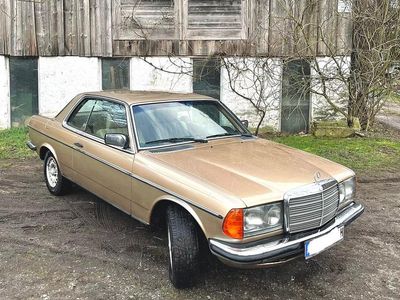 Gebraucht Mercedes 230 136 PS (100 kW) 1983 Coupé